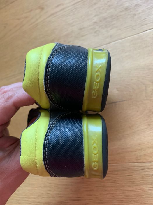 Buty Geox chłopięce 22