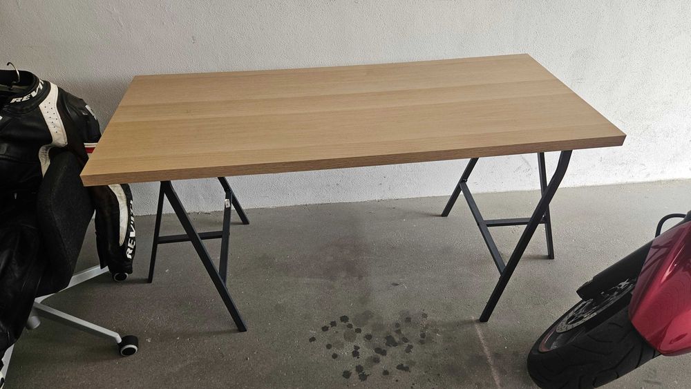 Biurko IKEA, blat LAGKAPTEN 140x60 + kozły Lerberg