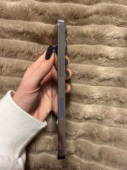 Продам айфон 13 про 256 гб