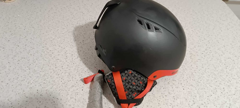 Kask Narciarski IGUANA roz. S