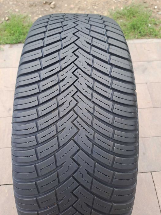 Opona 265 60 R18 114V Pirelli Scorpion All Season SF2 1szt.