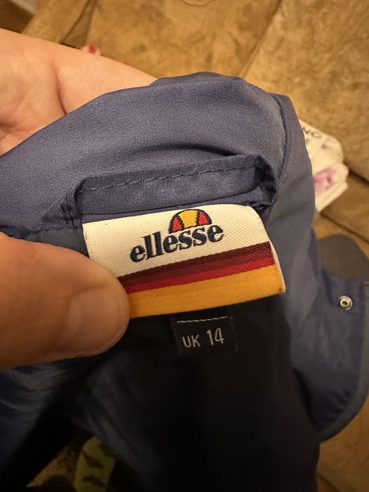 Продам Куртку Ellesse