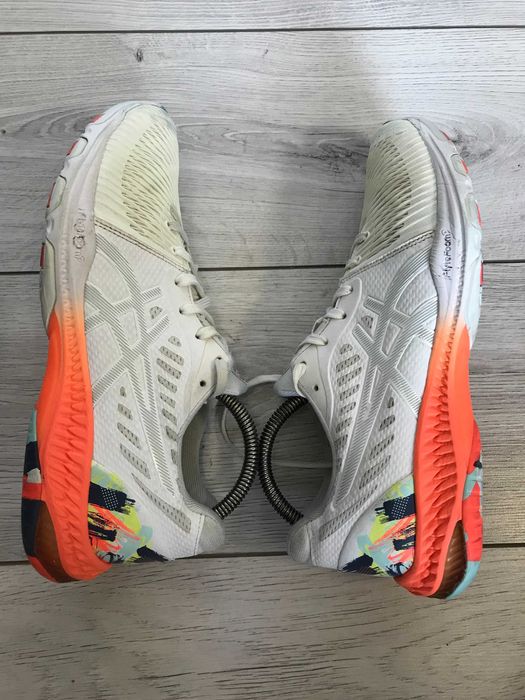 Buty halowe ASICS Netburner Ballstic rozm. 41,5