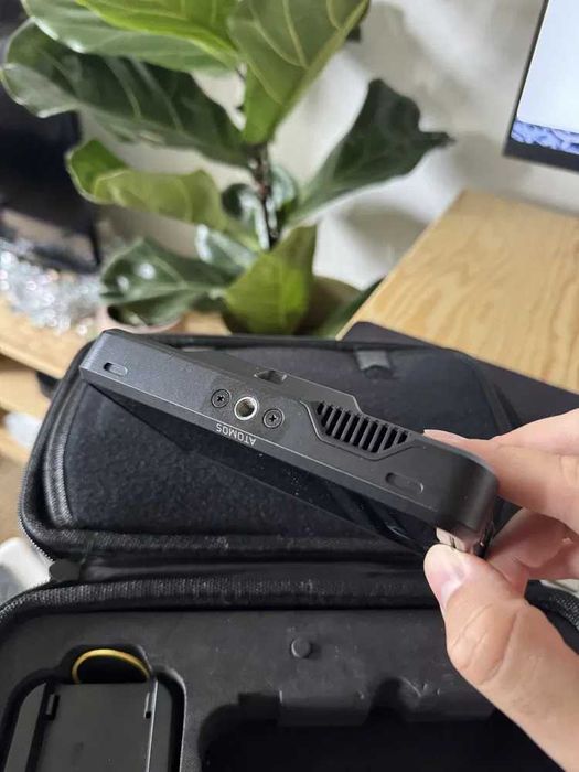 Atomos Shinobi I 5" 4k + ATOMX Power Kit 2