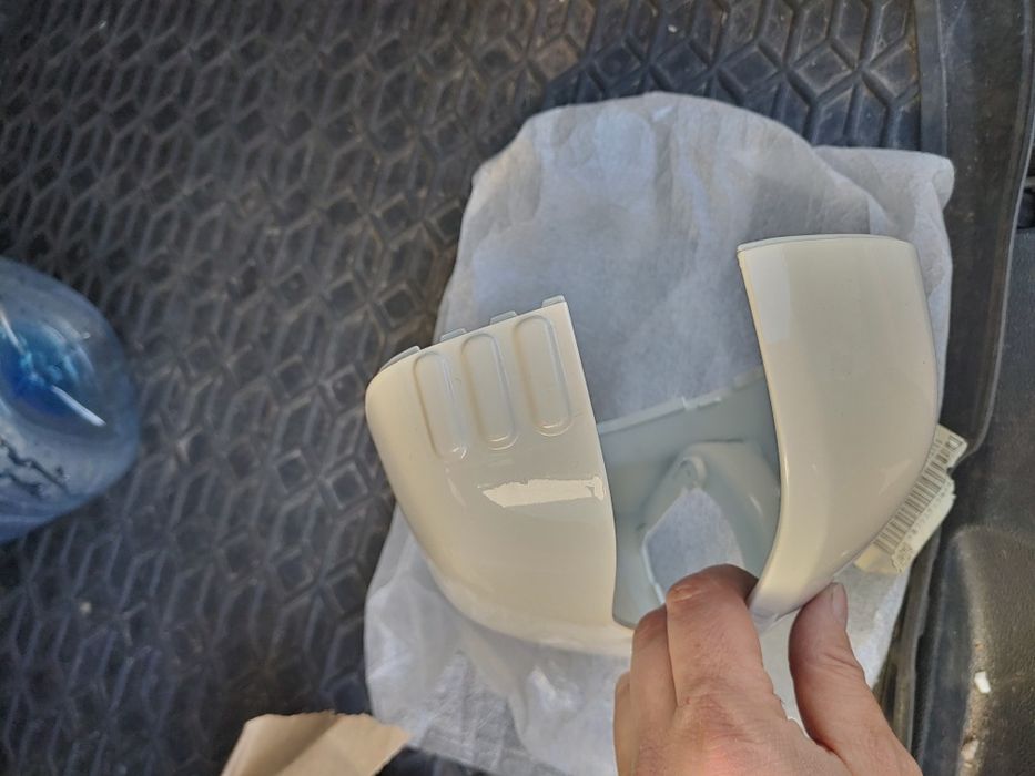 Продам ліва накладку оригінальну на дзеркало Honda crv 2010 рік