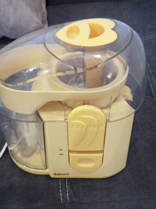 соковижималка, у робочому стані,нова