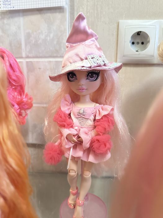 Ляльки RAINBOW SHADOW HIGH, monster high, Bratz, LOL OMG.