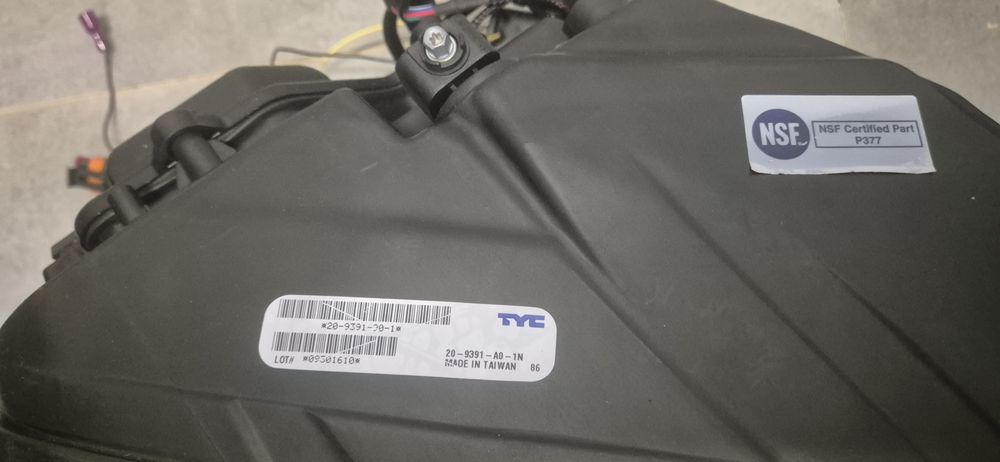 Komplet reflektorów Dodge Ram 2013-