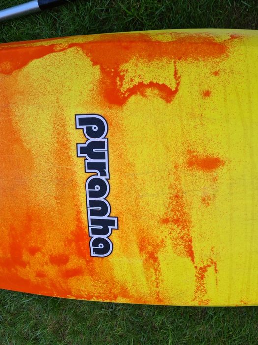 Kajak pyranha karnali rozm. M