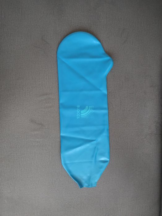 Sprzedam wodoszczelną osłonę  złamanej reki na gips .