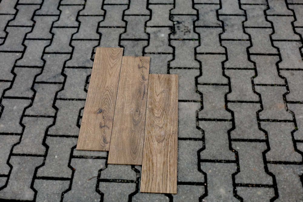 Płytki podłogowe drewnopodobne outlet promocja