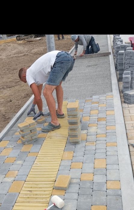 Укладка тротуарной плитки