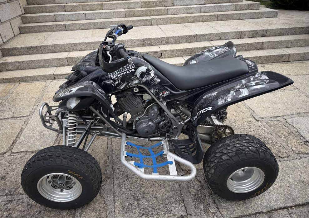Yamaha raptor 660r