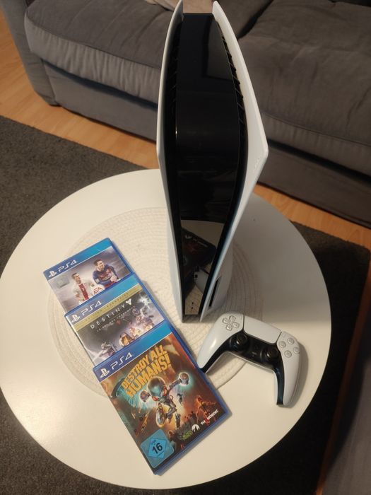 Konsola PlayStation PS5 z napędem+pad+gry