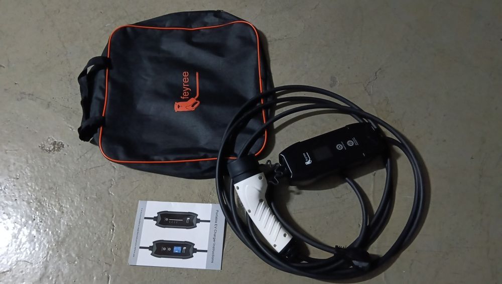 Carregador veículo elétrico como novo