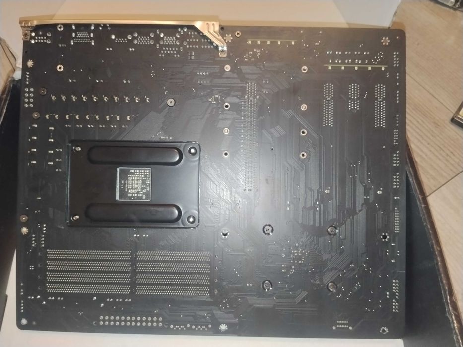 Gigabyte B550 AORUS Elite V2 AM4 – stan nieznany / uszkodzona