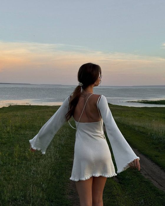 Біла літня сукня міні / Трендова сукня для фотосесії