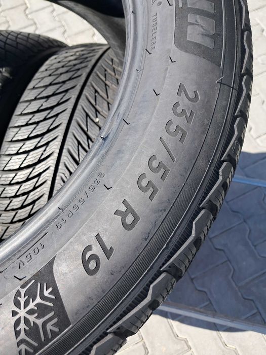 Резина зимова, 7.7мм, Michelin Pilot Alpin 5 SUV 235\55 R19 (арт.16599)