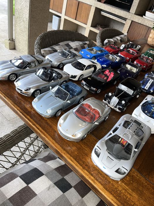 Lote miniaturas carros 1/18