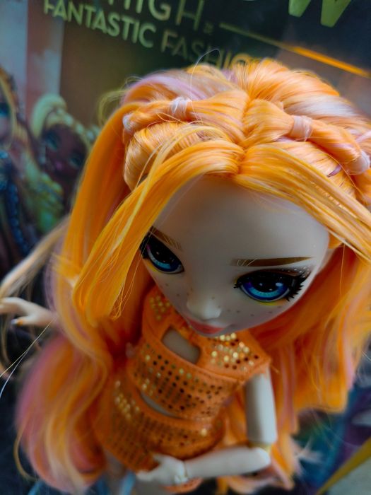 Rainbow high poppy fantastic fashion