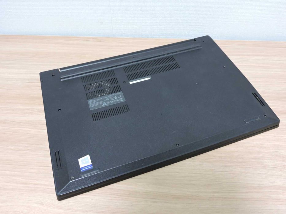 Lenovo Thinkpad E595/15.6"Full HD IPS/Ryzen 7 3700U/24GB/256GB/Vega