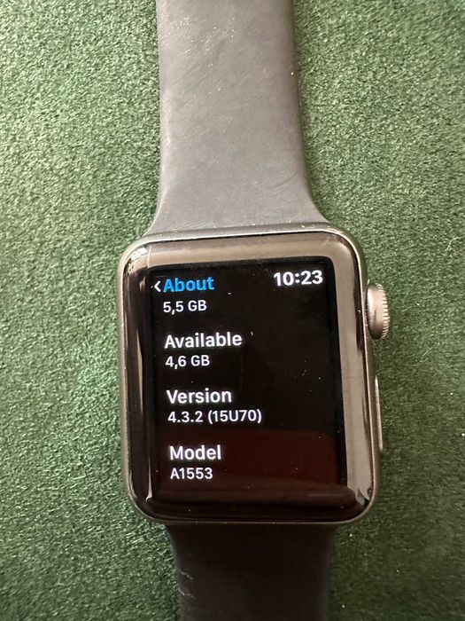 Smartwatch Apple Watch Series 1 38mm gwiezdna szarość + ładowarka