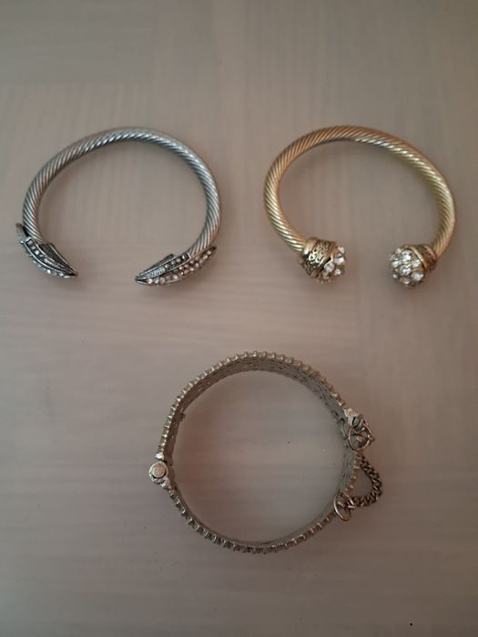 3 Pulseiras de Senhora Trabalhadas