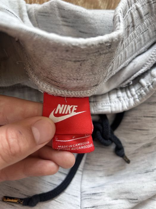 Шорти nike tech fleece