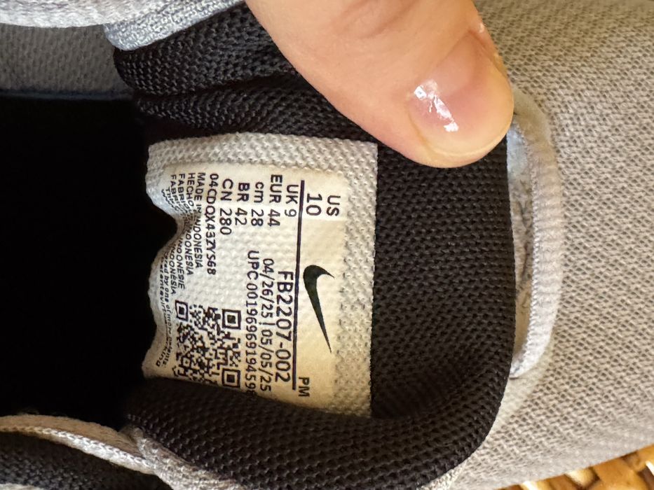 Продам новые кросовки Nike