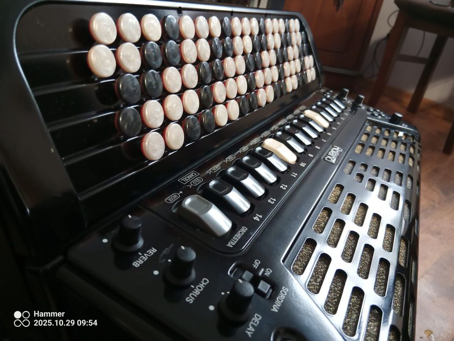 Roland fr7x akordeon