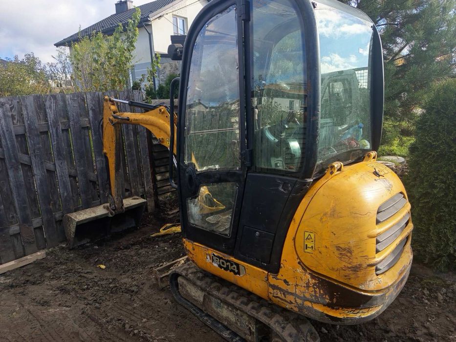 Продається міні -екскаватор JCB