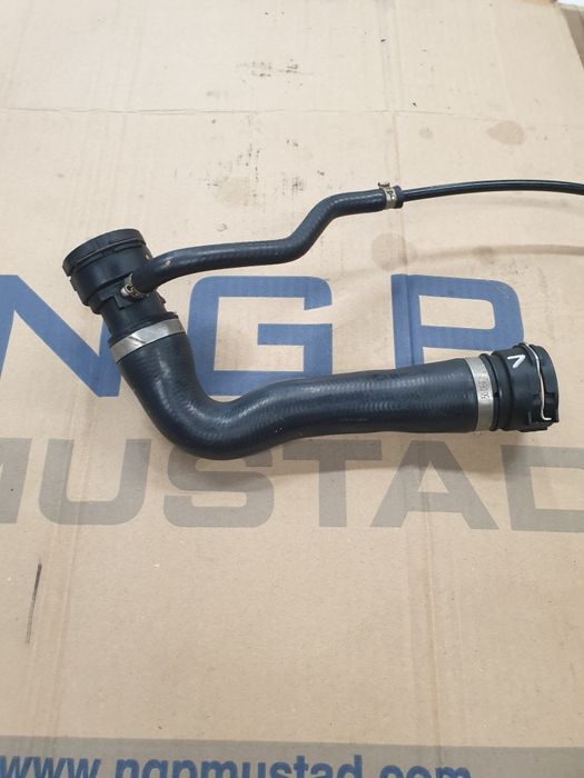 Bmw n54 n55 przewód chłodnicy górny 335i 135i e90 e91 e92 e93 e82 e88
