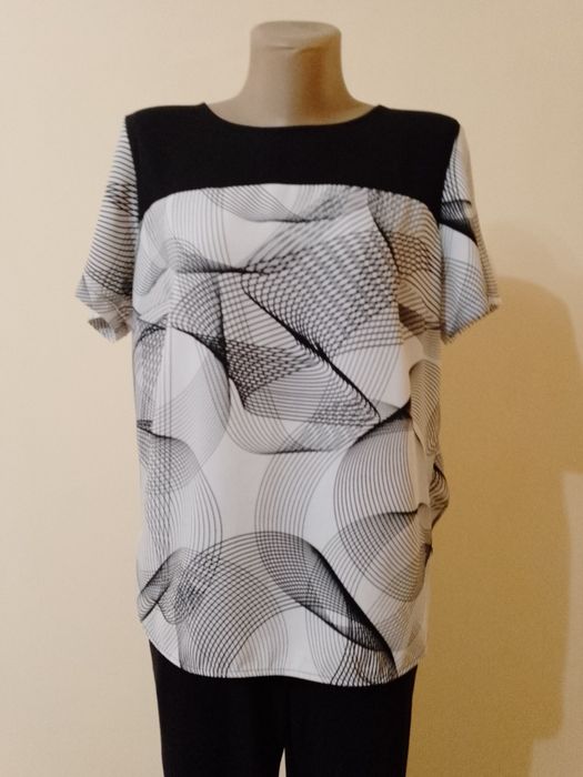 Блузки жіночі розмір L-XL ,стан ідеальний