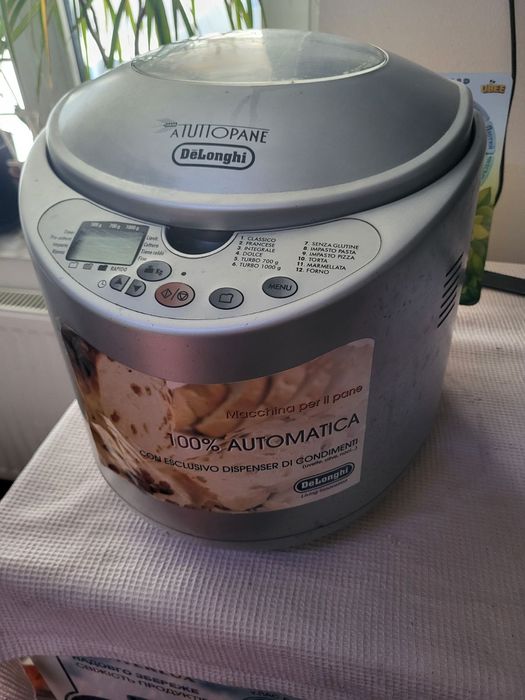 Продам робочу хлібопіч (хлібопічку) Delonghi