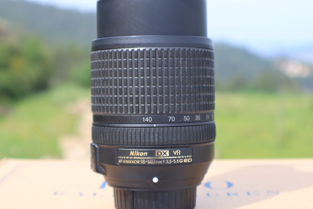 Nikon AF-S DX Nikkor 18-140 mm f/3.5-5.6G ED VR