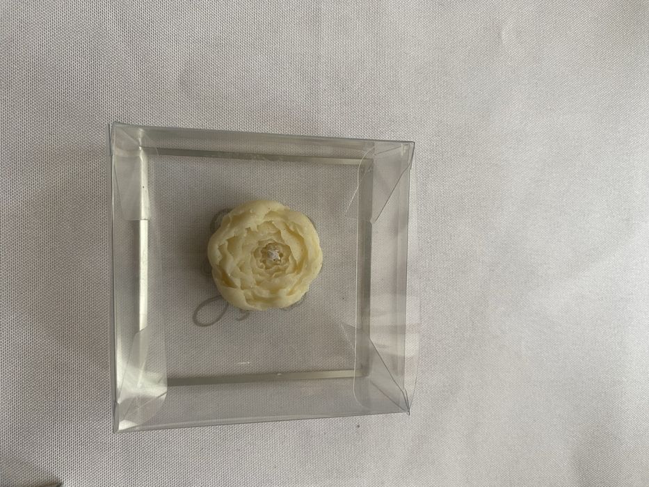 Букет до дня святого валентина свічка або бокс ціна  від 190