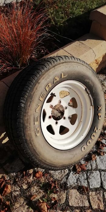 Vendo jantes c/ pneus de 15'' e guarda lamas Toyota Land Cruiser BJ40
