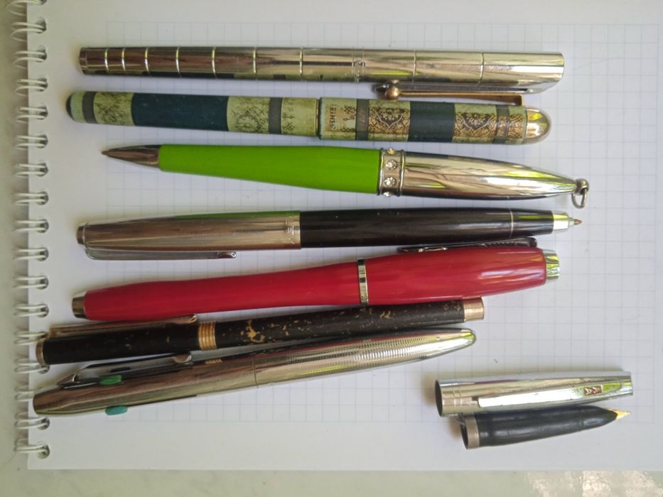 Ручки перьевые и шариковые