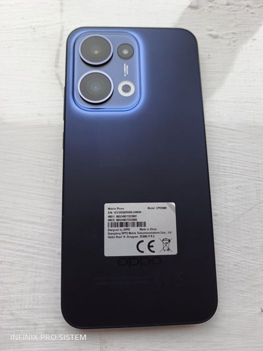 Oppo Reno 13 5G 12/256 идеал