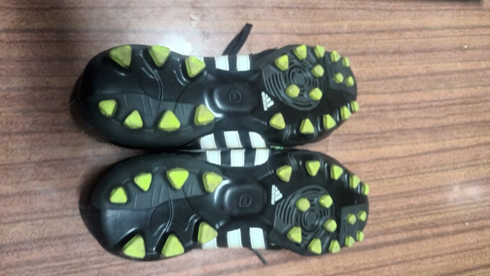 Chuteiras Adidas 11 pro