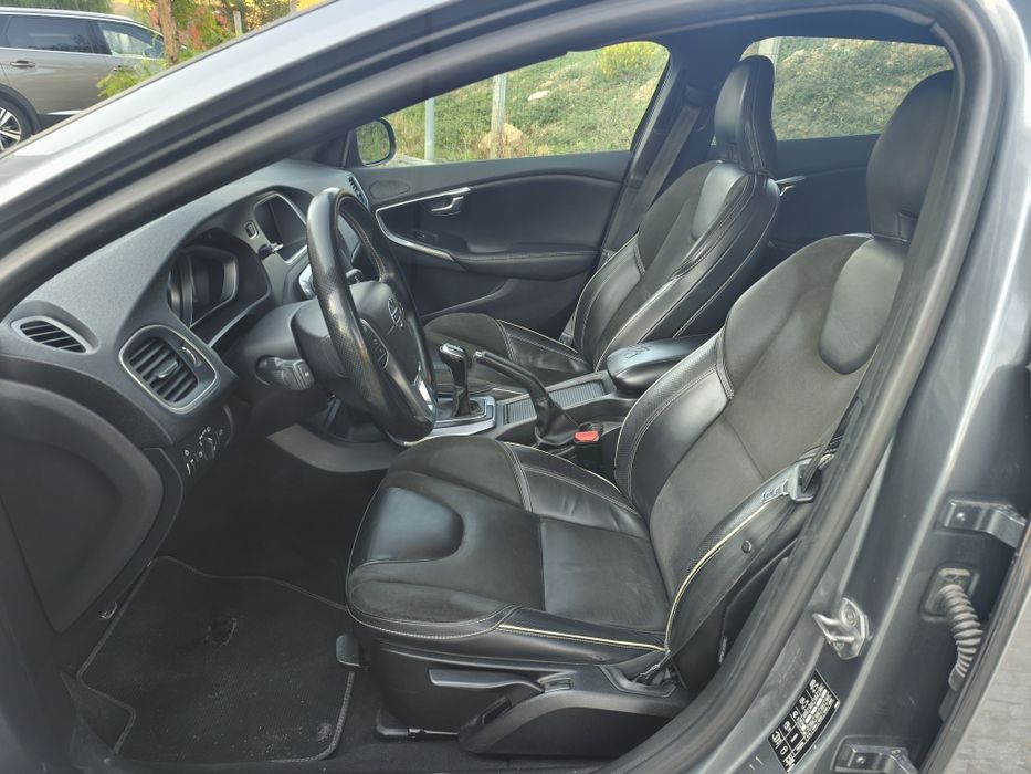 Volvo V40 2.0 R design Nova