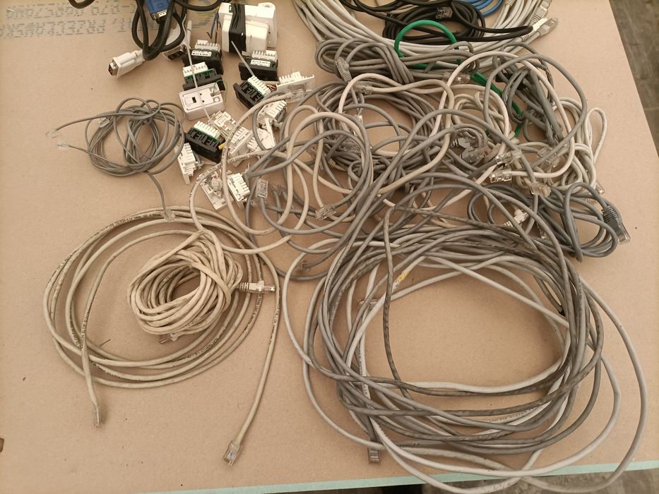 Zestaw kabli przewodów internetowych sieciowych RJ45 LAN