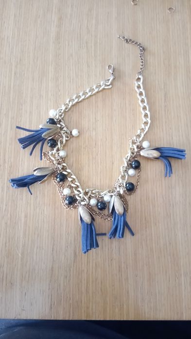 Pulseiras, brincos....Bijuteria