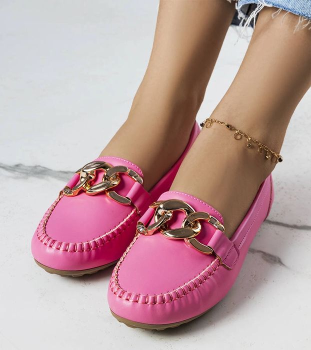 Różowe mokasyny z łańcuchem Norma