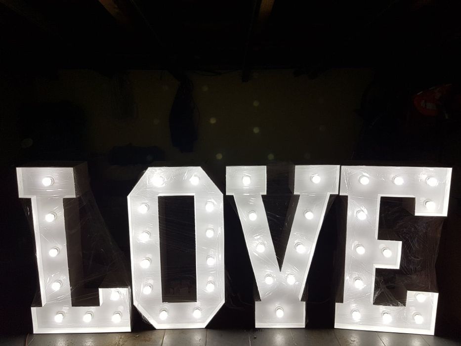 Napis love na wesele