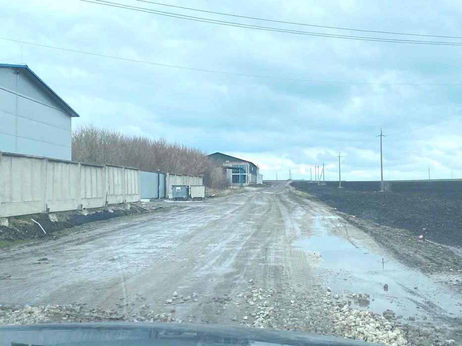 ділянка з приміщенням теплиці та правом власності у Плотичі