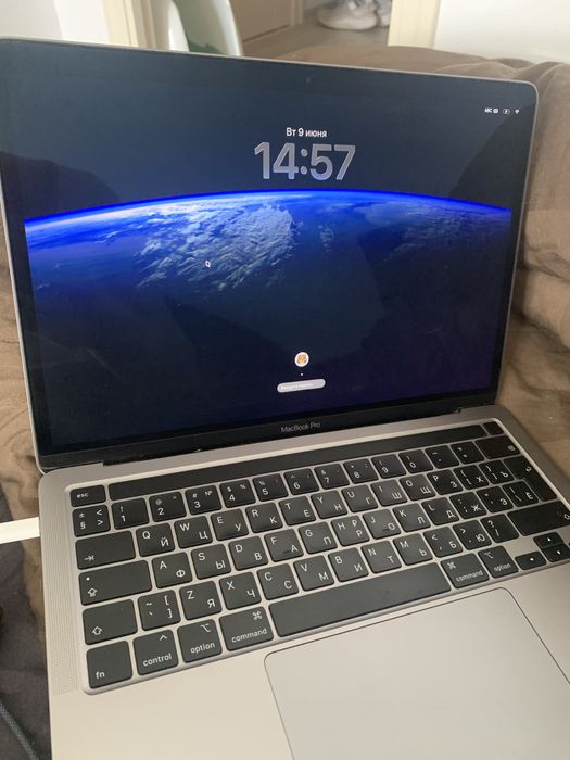 Macbook pro 32/512GB 13 дюймів 2020