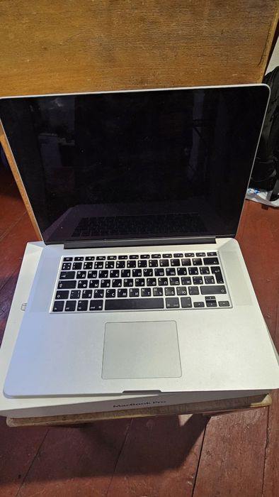 Macbook Pro ( Retina 15 late 2013)