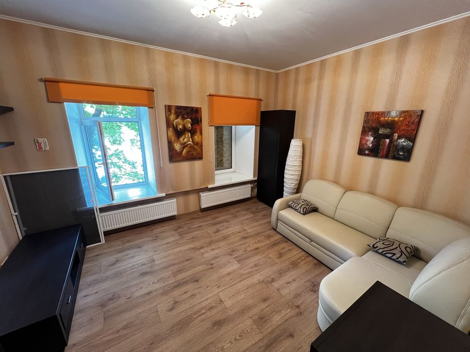 Аренда 2к.к район Варваровского моста!