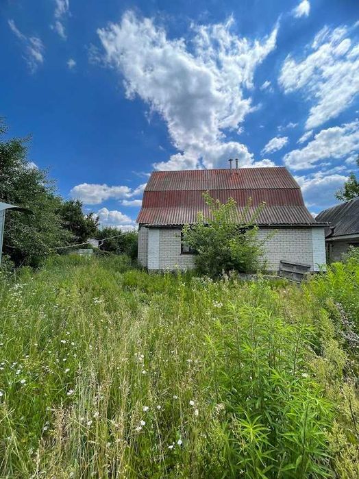 Продаж будинку з великою двофасадною ділянкою 24 сотки в центрі Бобриці. Без комісії для покупця